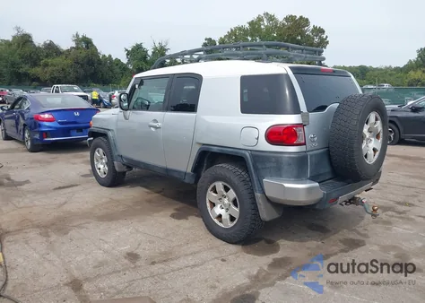 2007 Toyota Fj Cruiser z USA, uszkodzony, nr VIN JTEBU11F670053457